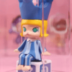 Acrylic Transparent Dustproof Mini Toy Display Box 7.5*12cm